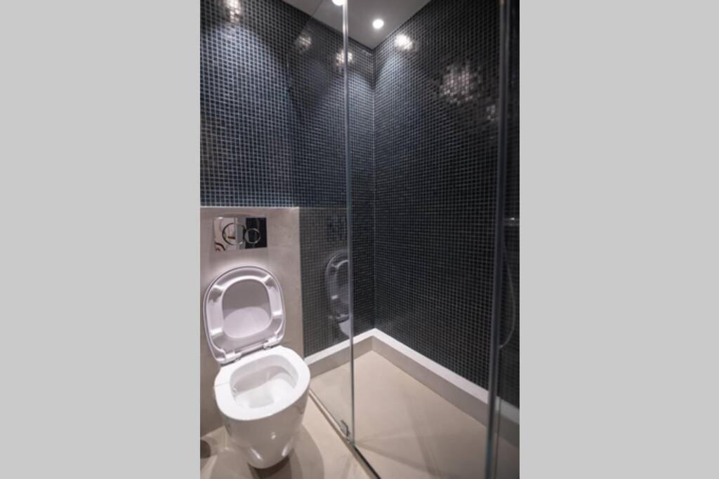 Gk Apartment, Suite Atenas Exterior foto